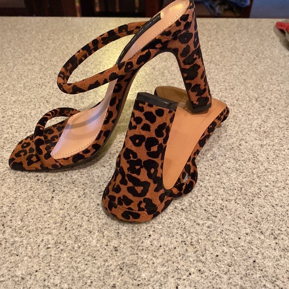 Steven by Steve Madden “Jersey” Leopard Heel-Size 6 - Picture 9 of 9